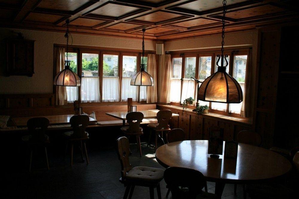 Italian Lifestyle Hotel & Osteria Chartreuse 툰 외부 사진